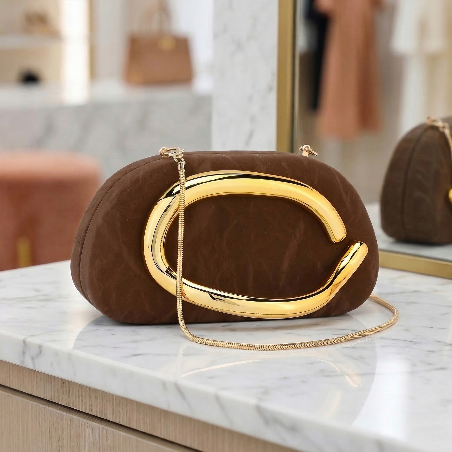 Женские клатчи INSPIRE CHIC Evening Clutch Purses for Women PU Shoulder Trendy Decoration with Chain Coffee 7.9*3.1*4.3 inches — фото 3