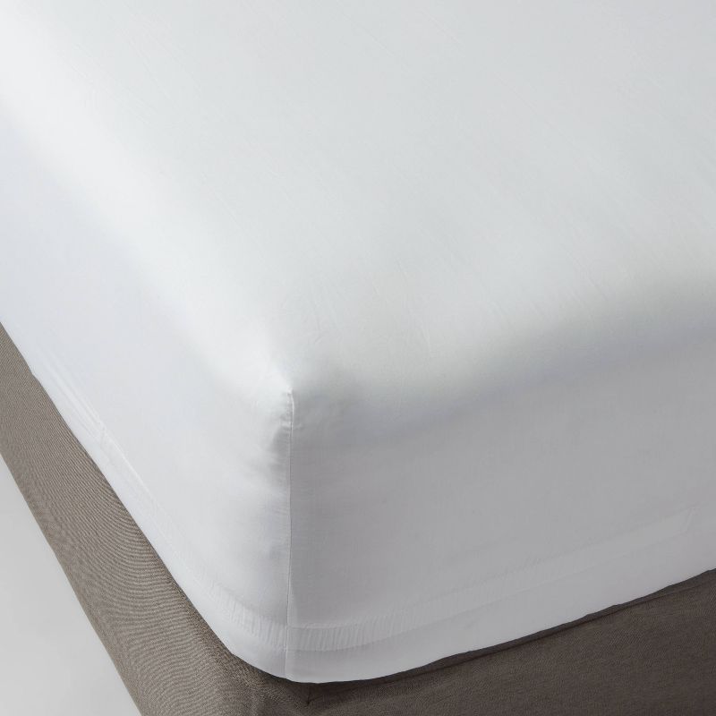 300 Thread Count Ultra Soft Fitted Sheet - Threshold&#153;, 1 of 11