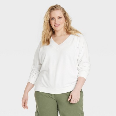 Women's Leisure Studio French Terry Pullover Sweatshirt - Universal Thread™