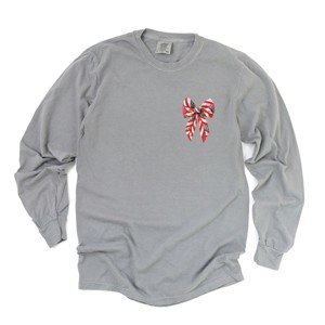 Christmas Bow Quilted Print - Women's Garment Dyed Long Sleeve Graphic T-Shirt - 1 of 4