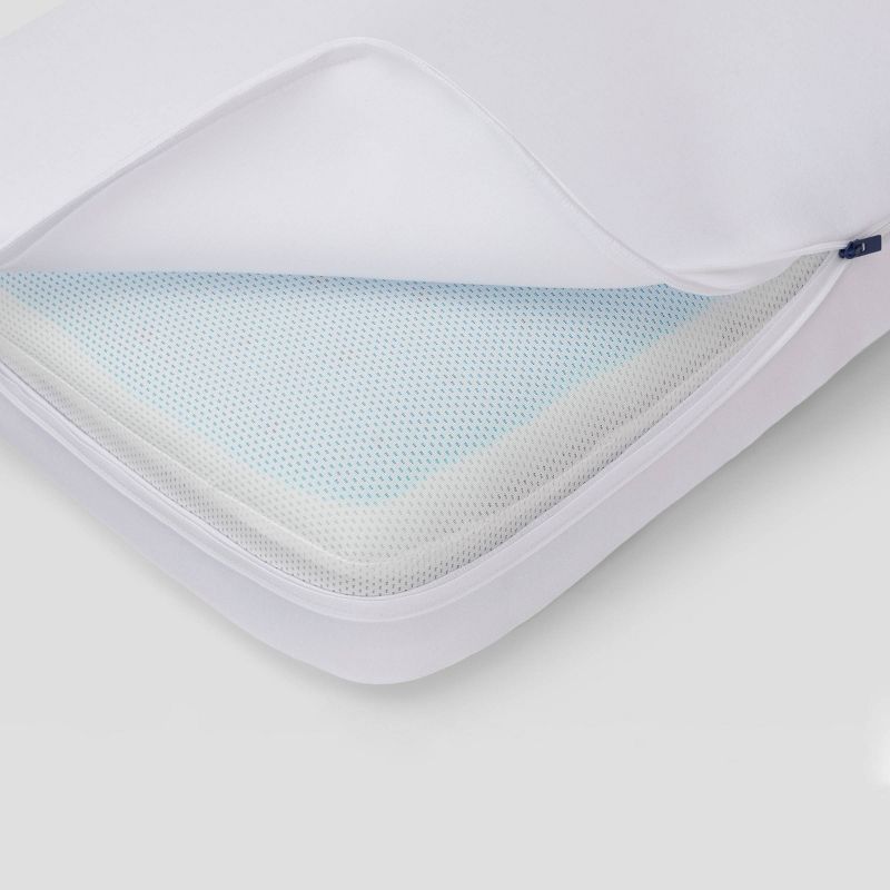 The Casper Foam Pillow with Snow Technology, 5 of 13