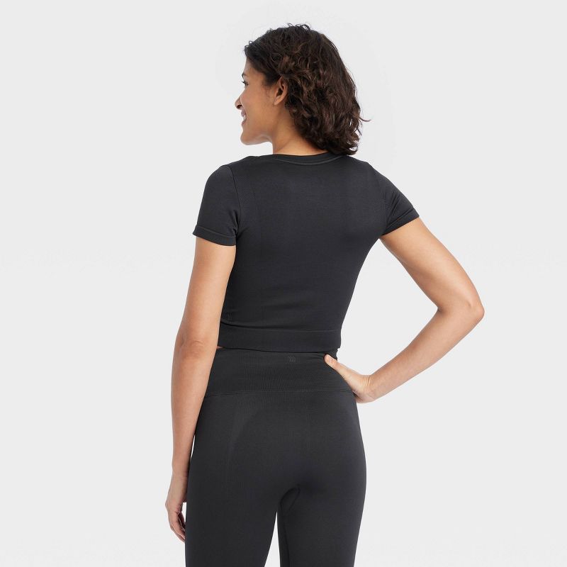 Women's Seamless Cropped Short Sleeve Top - All In Motion™, 2 of 8
