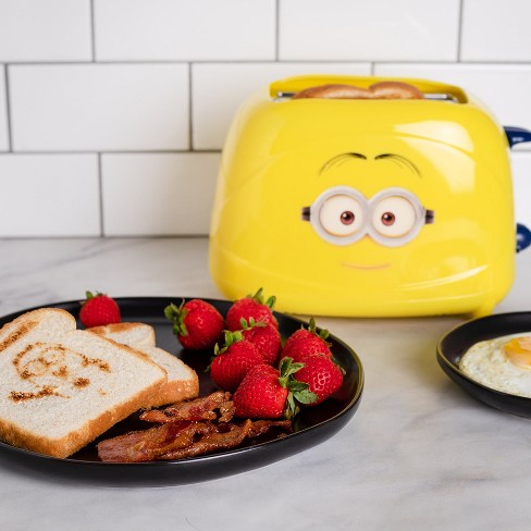 Uncanny Brands Minions Dave 2-slice Toaster : Target