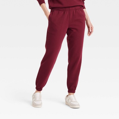 Women's Leisure Studio Mid-Rise Fleece Essential Joggers - Universal Thread™