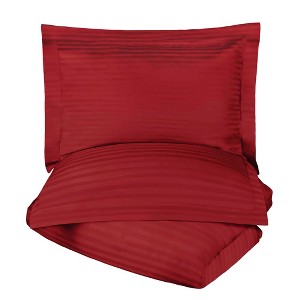 Premium 600-Thread Count Cotton Stripe Duvet Cover and Pillow Sham Set by Blue Nile Mills - 1 of 4