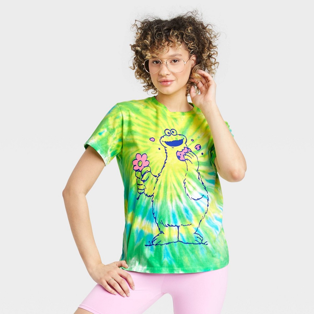 size medium Women's Sesame Street Tropical Cookie Monster Short Sleeve Graphic T-Shirt - Green