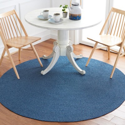 Coastal Charm Navy Blue 5' Round Braided Synthetic Area Rug