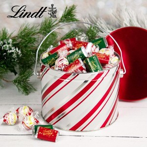 84 pcs Christmas Gift Tin with Hershey's Holiday Chocolate Candy Mix (1.9 lbs) - 1 of 1