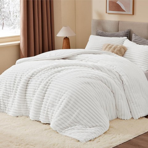 Der Rose BALHAM TRADE-3 Pieces Fleece Queen Comforter Set Super Soft Warm Fluffy Luxury Bed Set for Winter Bright White-Queen 88"x88"