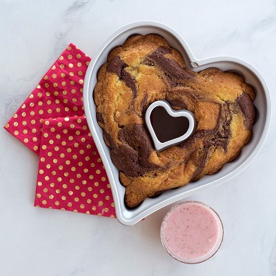 Elegant Heart Shaped Non-stick Aluminum Bundt Pan