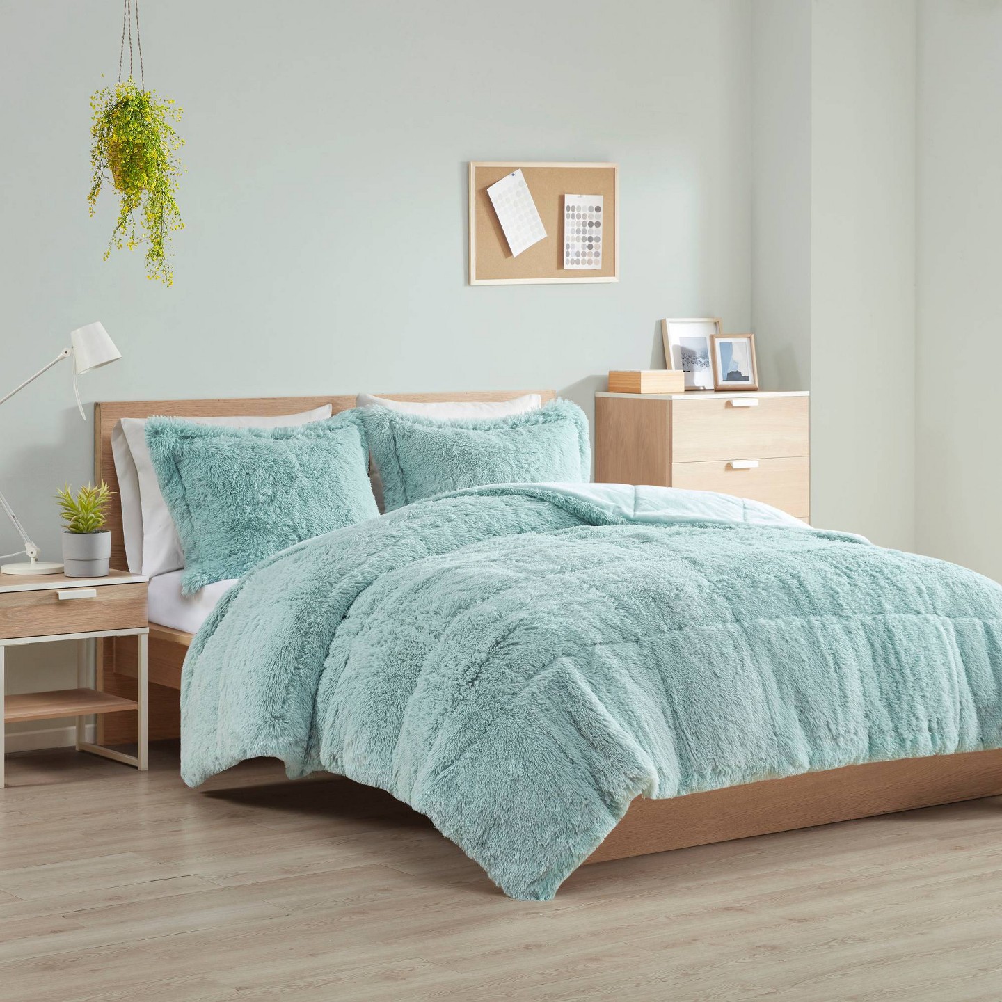 Одеяла Intelligent Design IntelligentDesign 3pc Full/Queen Leena Shaggy Long Faux Fur Comforter Mini Set Aqua Blue: Teen Bedding, Gender Neutral: Midweight, All Ages Cozy Set, цвет: Синий — фото 2