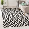 Dhurries DHU557 Hand Woven Flat Weave Indoor Rugs - Safavieh - 2 of 4