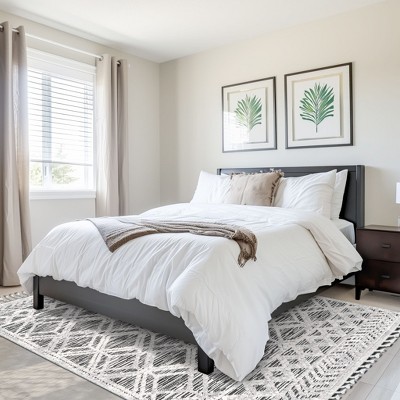 Braided Square Gray Geometric Easy Care Area Rug, 6' 7" x 9'