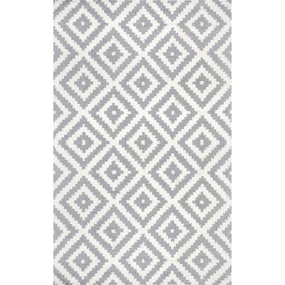 Scandinavian Diamond 6' x 9' Handmade Wool Area Rug in Gray