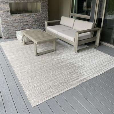 5'x7' Mod Directional Lines Outdoor Rug Black - Threshold™