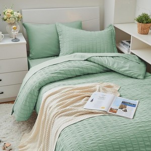 Bed in a Bag 7 Pieces Comforter Set for All Season - 1 of 4