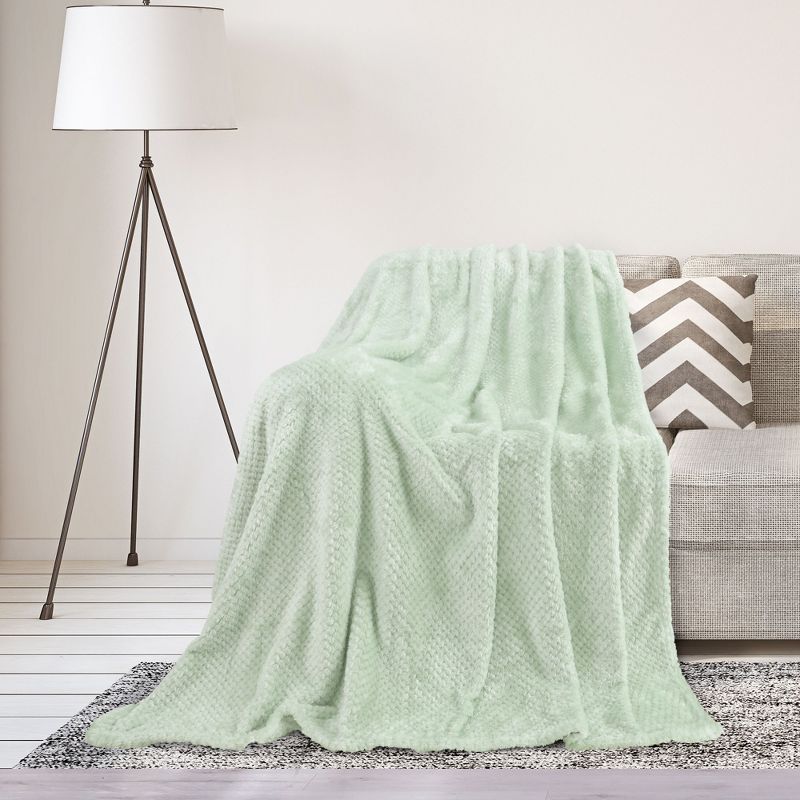 PiccoCasa Flannel Fleece Bed Blankets Fuzzy Plush Lightweight Bed Blankets, 3 of 8
