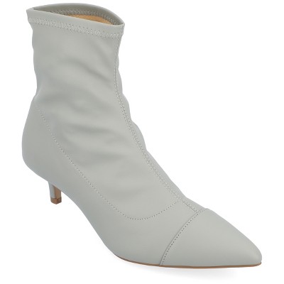 Journee Collection Womens Jadde Pull On Kitten Heel Bootie
