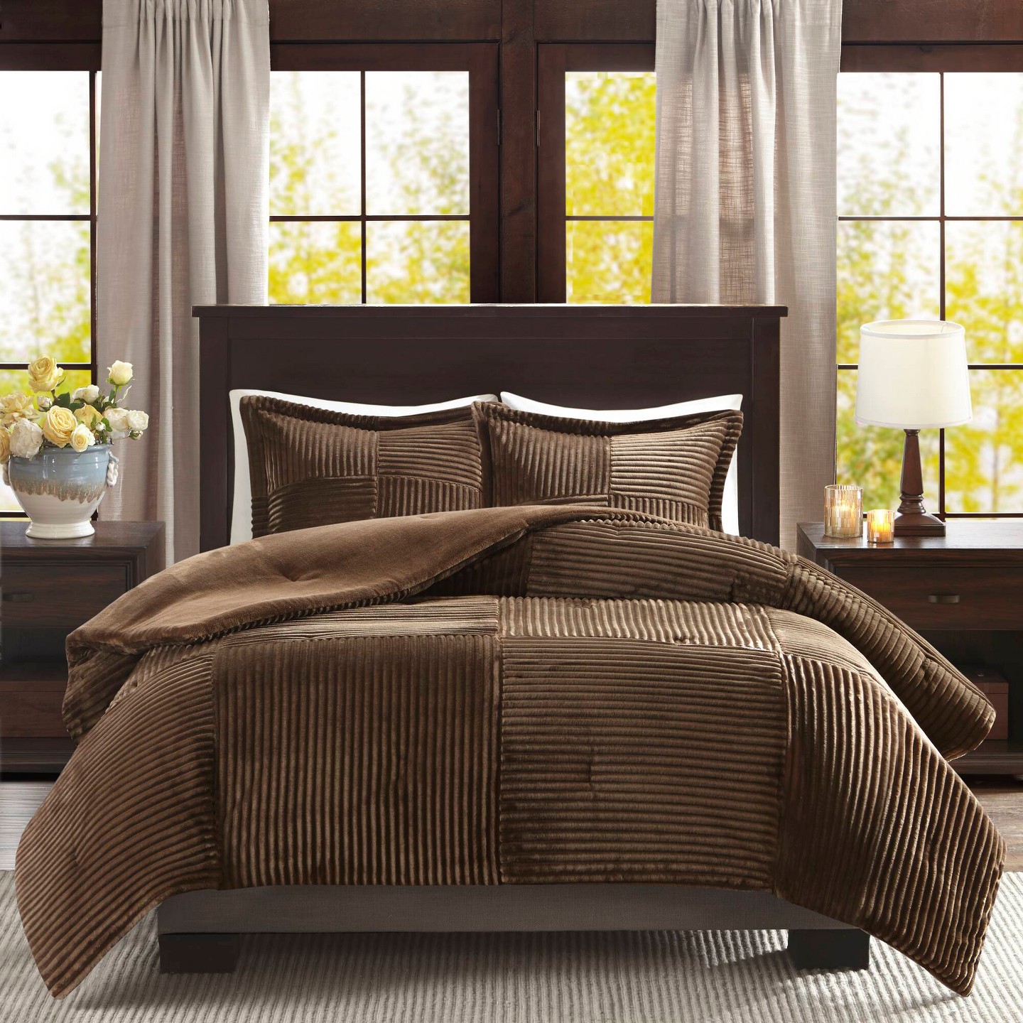 Постельное бельё Madison Park Micro Cord Texture Ribbed Plush Comforter Set, Bartack Quilting Luxury Design Bedding Set for Contemporary Decor Style, Brown, King/Cal King, цвет: Коричневый — фото 1