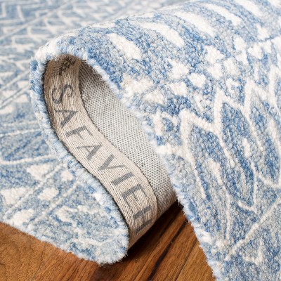 Handmade Tufted Wool Area Rug in Blue/Ivory, 8' x 10'