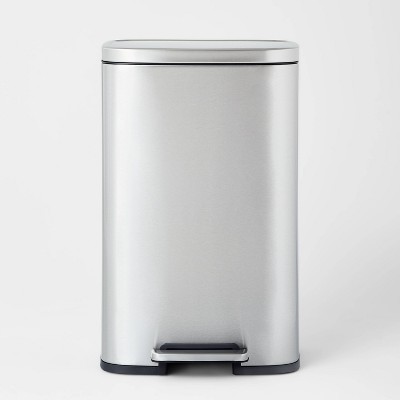 13-Gallon Modern Stainless Steel Kitchen Trash Can with Foot Step Pedal  Design