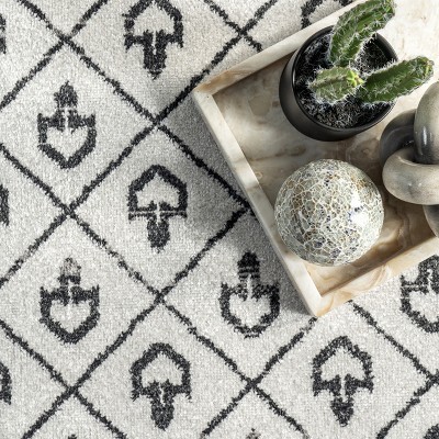 Easy-Care Reversible Gray Synthetic Area Rug, 4' x 6'