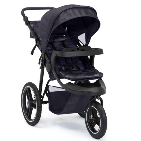 Jogging stroller clearance with adjustable handle