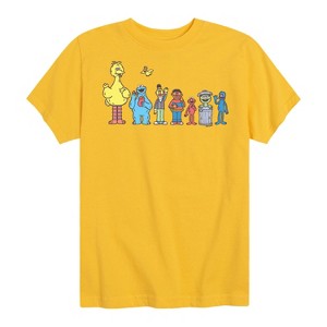 Boys' - Sesame Street - Big Bird And Friends Group Short Sleeve Graphic T-Shirt - 1 of 4