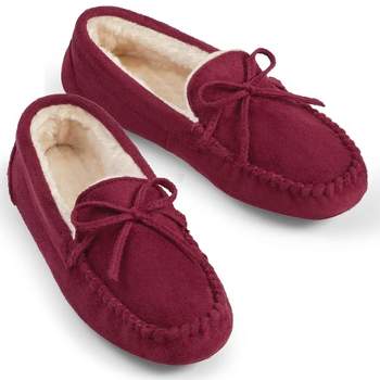Charles Albert Women's Cozy Moccasin Slippers in Burgundy Size 7