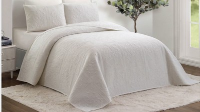 White Full/Queen Microfiber Reversible Bedspread Set