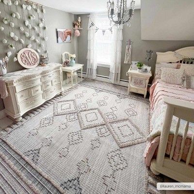 Amaga Gray and Cream High-Low Polyester Runner Rug