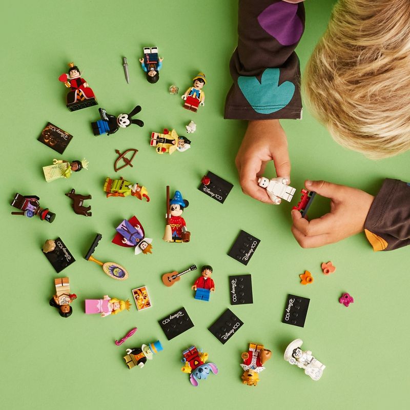 LEGO Minifigures Disney 100 6pk Collectible Figures 66734, 5 of 9
