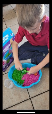 Playfoam Pluffle Sensory Station