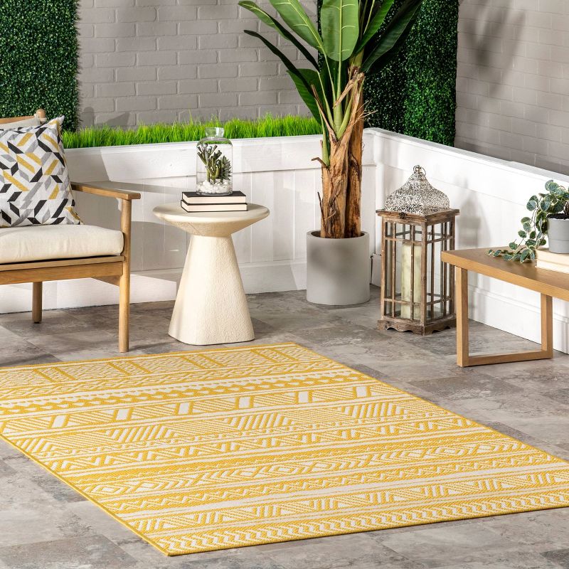 nuLOOM Abbey Tribal Striped Indoor/Outdoor Area Rug Yellow, 2 of 10