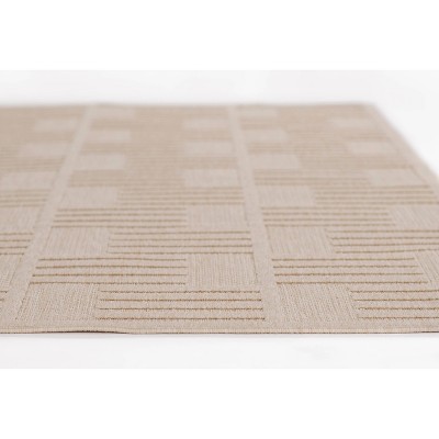 Beige Geometric Rectangular Indoor/Outdoor Rug 5'3" x 7'6"