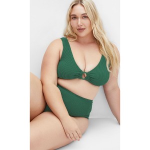 Women's Plus Size Avalon Bikini Top - green | CITY CHIC - 1 of 4