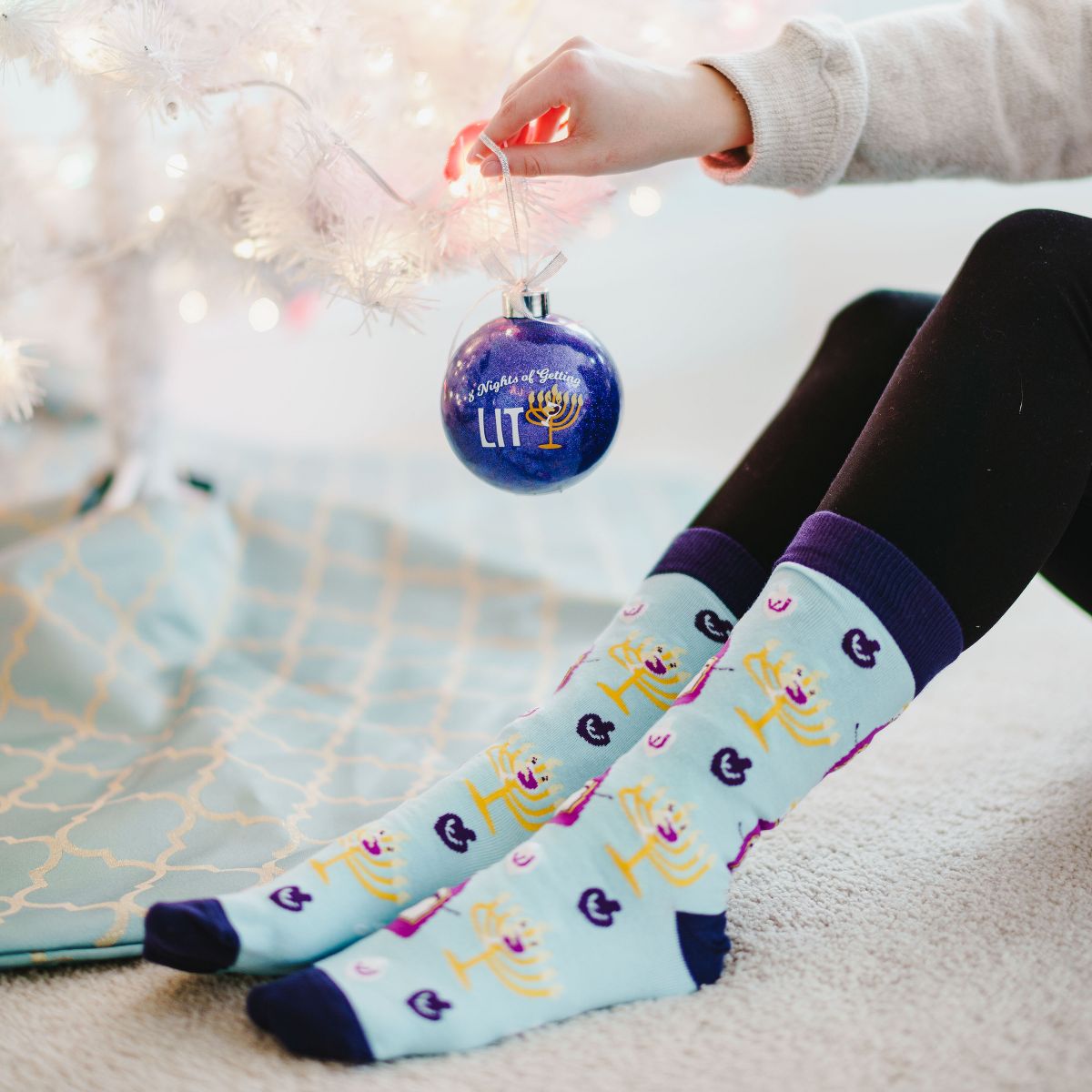 Pavilion Gift Company - 8 Nights - 4" Ornament  with Holiday Socks - Tree Ornaments - thumbnail 2