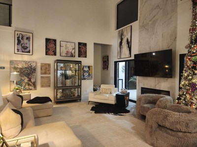 Guest review image 2 of 3, zoom in