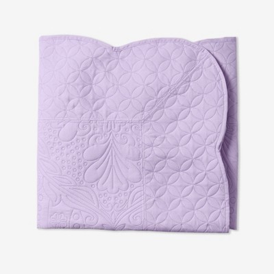 BrylaneHome Lily Pinsonic Damask Throw