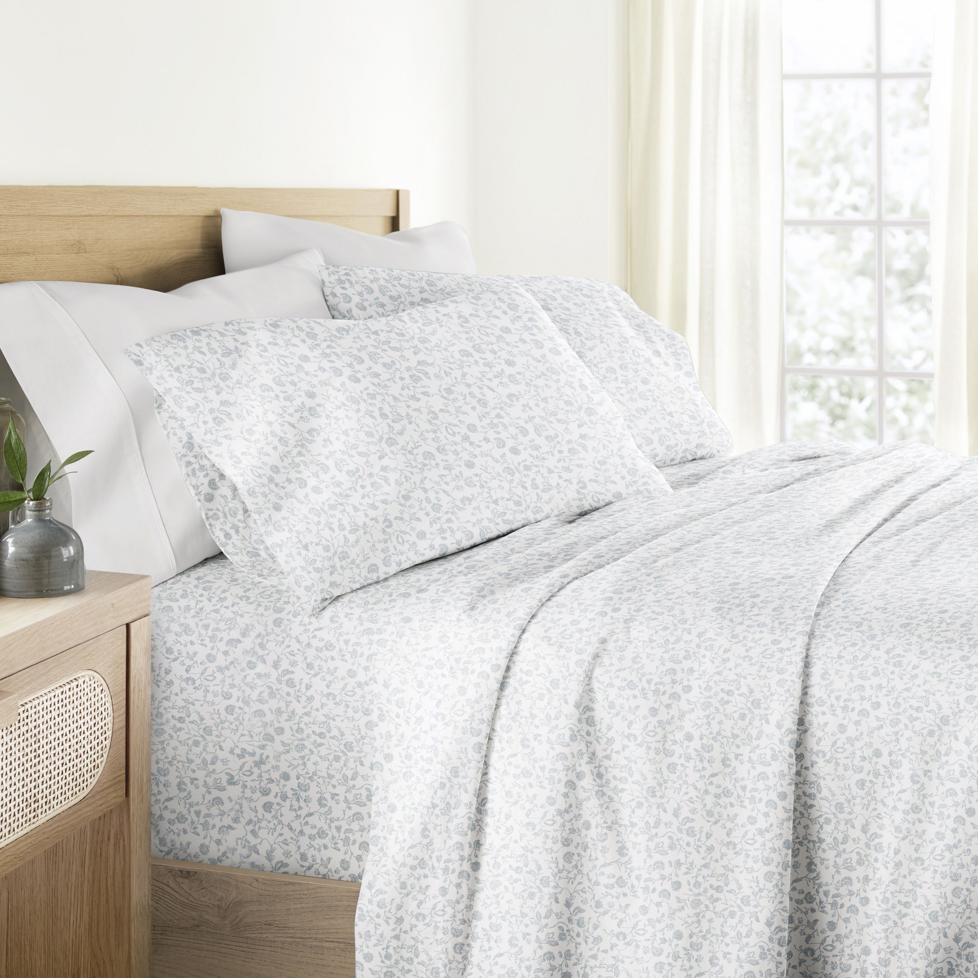 Rustic Jacobean 100% Cotton Sateen Sheet Set – Washed Finish, Soft & Luxe, Oeko-Tex Certified - Becky Cameron, Light Blue, Full