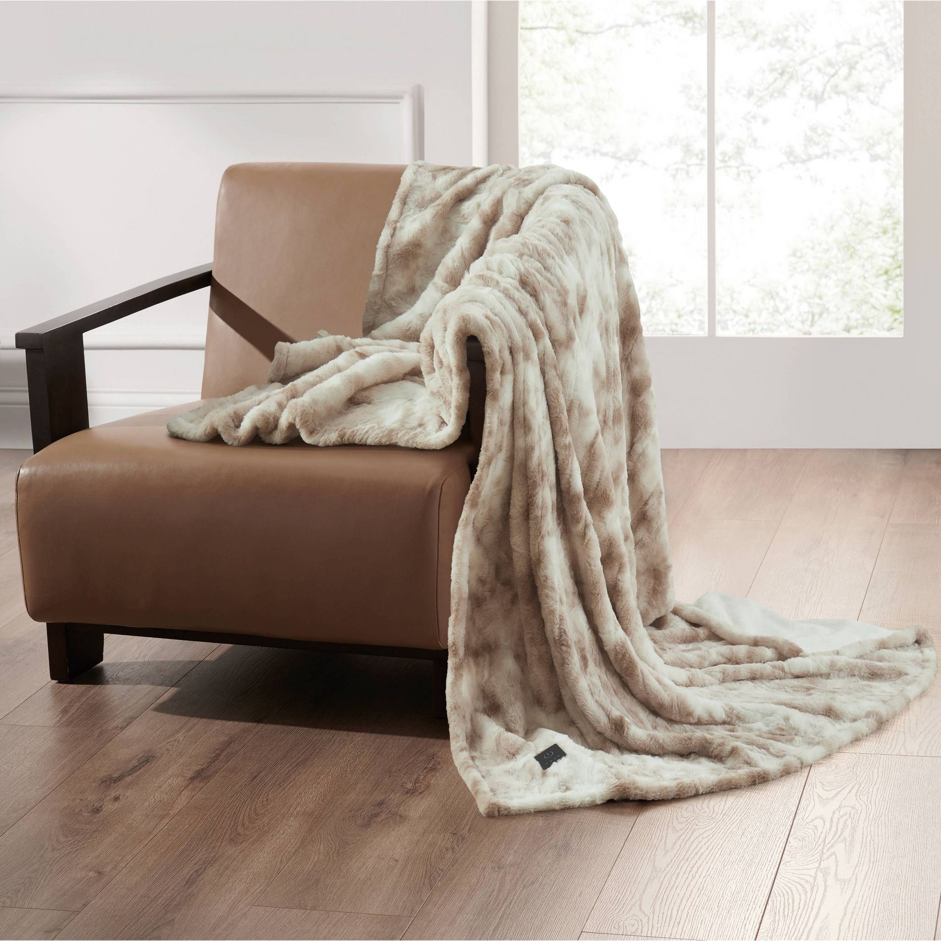 Brookstone Heated Oversized Marble Faux Fur Throw Tan