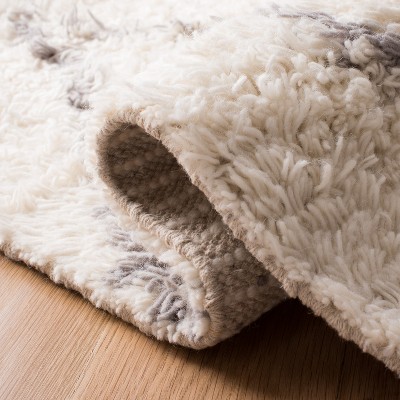 Luxurious Grey/Ivory Hand-Tufted Shag Wool Area Rug 6' x 9'