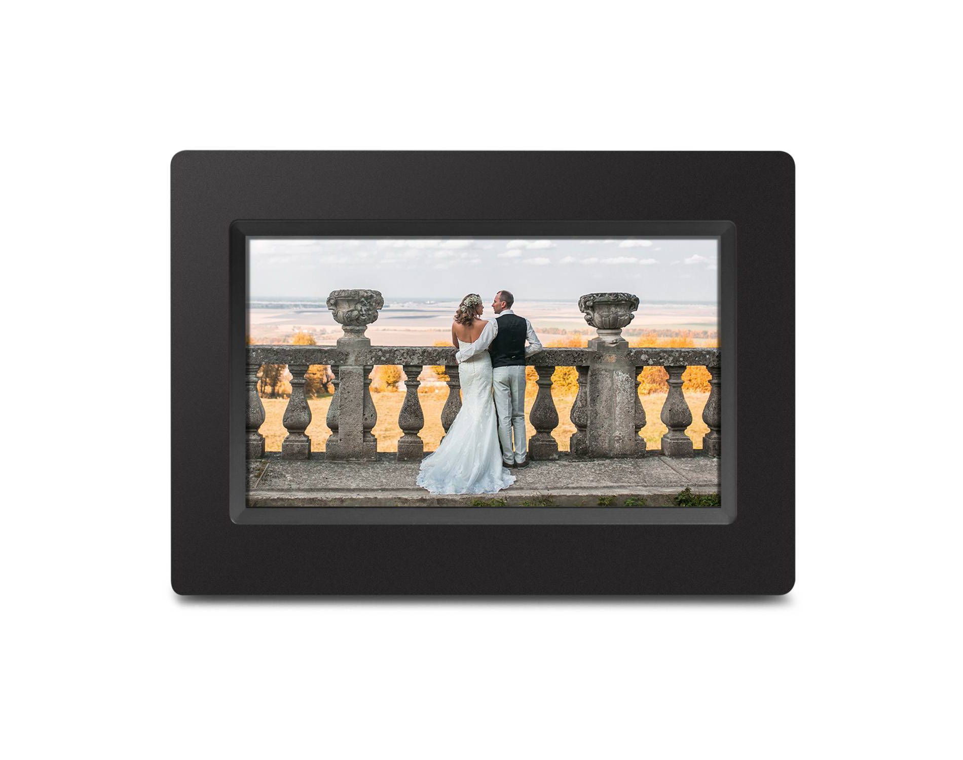 Aluratek 7" WIFI Digital Photo Frame: USB Connectivity, Automatic On/Off, 1024x600 Display