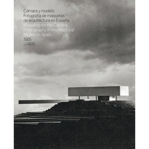 Modelling for the Camera - by  Iñaki Bergera (Hardcover) - 1 of 1