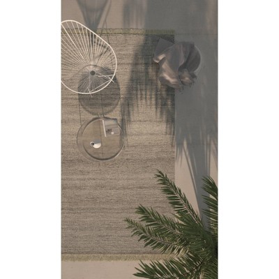 Handwoven Silver Rectangular 8' x 10' Indoor/Outdoor Rug