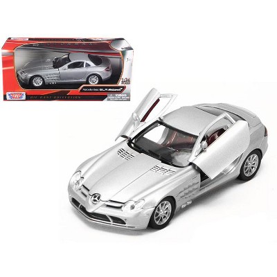 Mercedes Mclaren SLR Silver 1/24 Diecast Model Car by Motormax