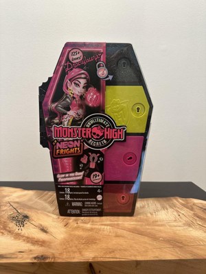 Monster High 12.75'' Skulltimate Secrets Neon Frights Draculaura Fashion  Doll : Target