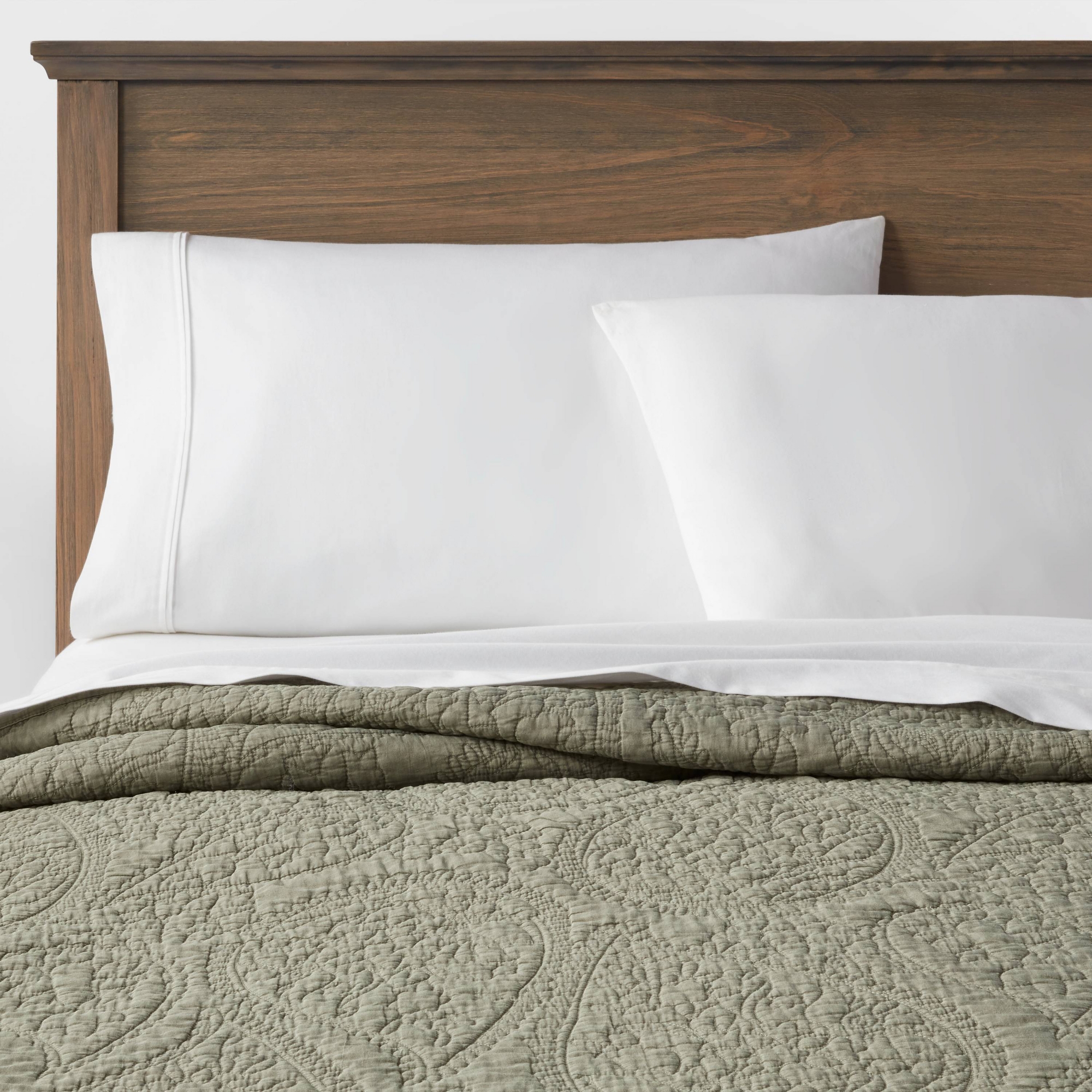 Full/Queen Garment Washed Paisley Stitch Quilt Moss Green - Threshold™