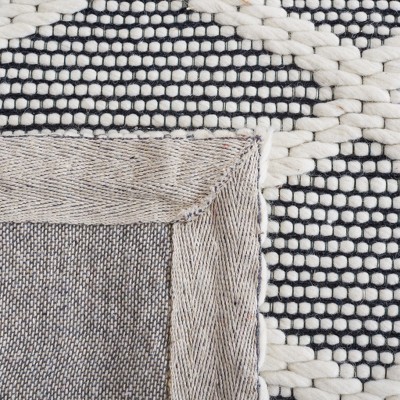 Ivory and Gray Hand-Knotted Wool 4' x 6' Area Rug