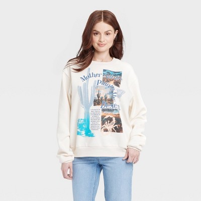 Women's Nature Paints the Desert Graphic Sweatshirt - White